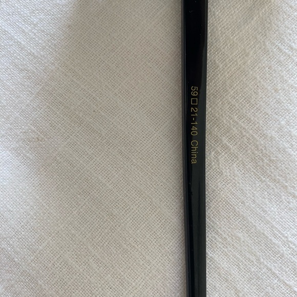 Super cute vintage inspired oversized sunglasses - Picture 2 of 3